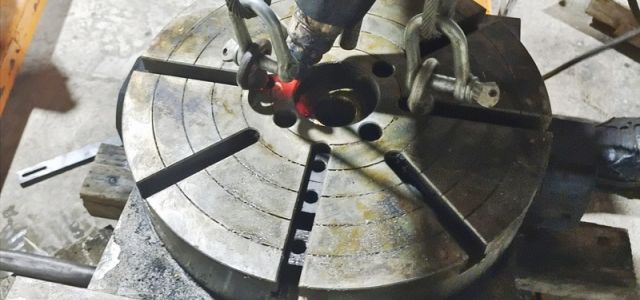 台湾潭兴320四轴转台液压分割器维修
